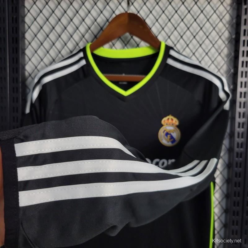 Retro 10-11 Real Madrid Away Black Long Sleeve Soccer Jersey - Kitsociety